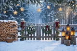 Fond photo Palissade givre de la collection Noël 2026 extérieur - palissade givrée, couronnes Avent - séance famille Noël extérieur