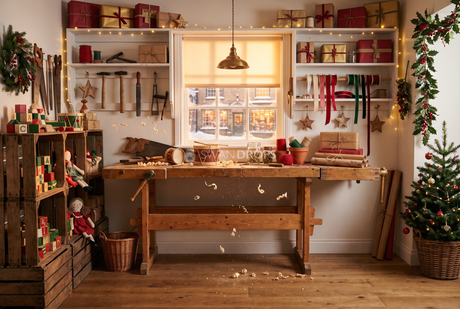 Fond photo Ficelle rouge de la collection Noël intérieur traditionnel - carmin, vert sapin, cuivre - séance maternité atelier festif