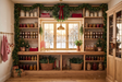 Fond photo Aube des Confitures de la collection Noël intérieur traditionnel - chêne clair, rouge, vert sapin - séance maternité Noël